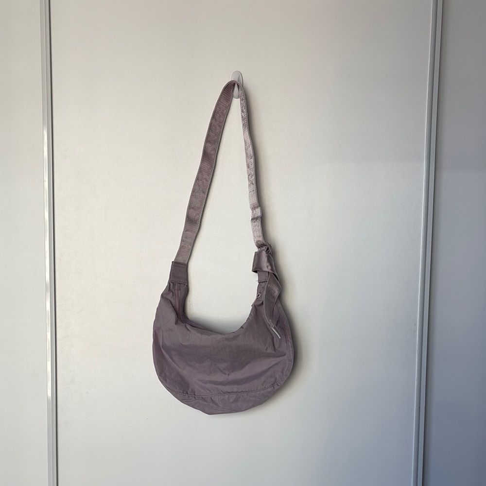 BAGGU Medium Crescent Bag